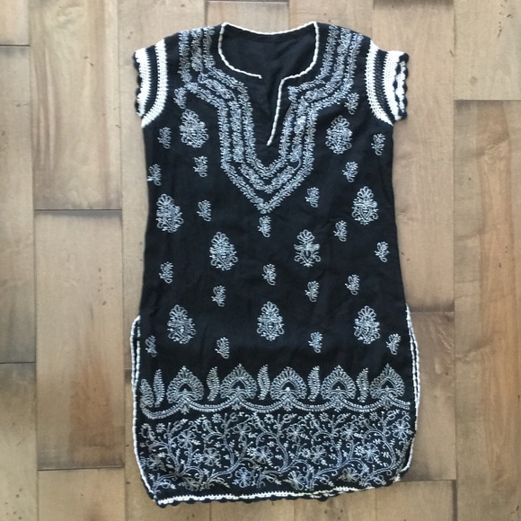 boutique Other - Embroidered Beach Tunic Cover Up Black White S